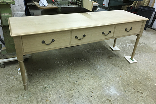 French style dressing table