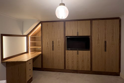 Bespke bedroom wardrobe